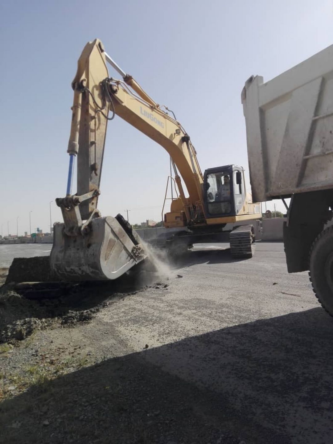شروع عملیات اجرایی ساخت پل تقاطع مشهد میقان (پروژه اراک - فرمهین)